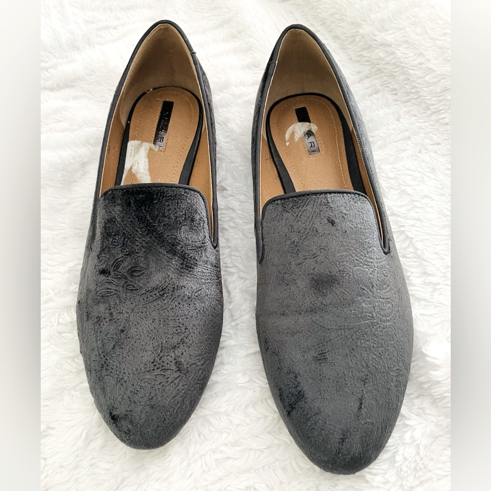Tahari shoes